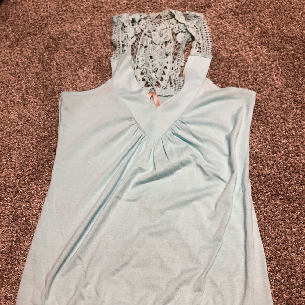 Razorback tank